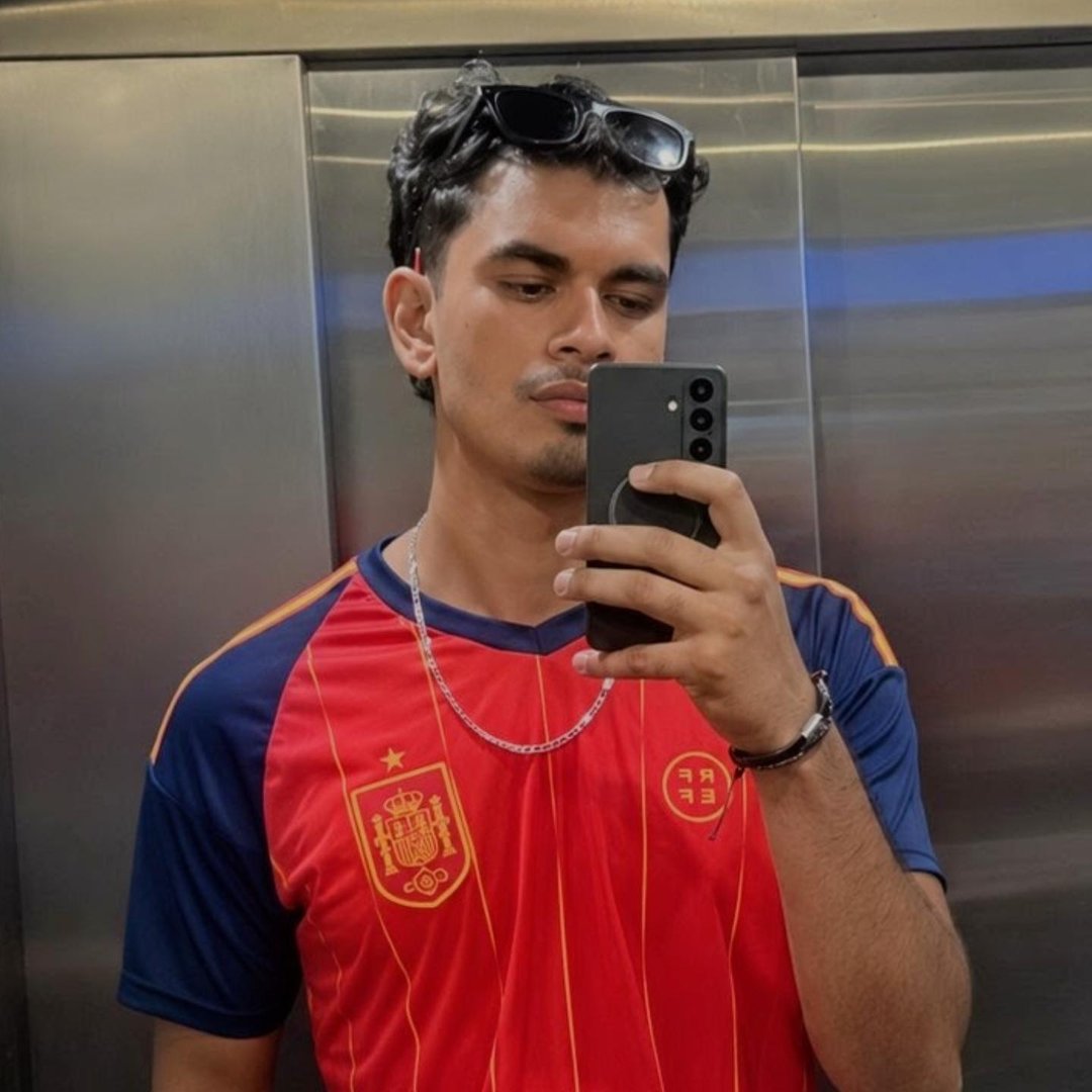 Instagram Profilbild von nzeeshan_